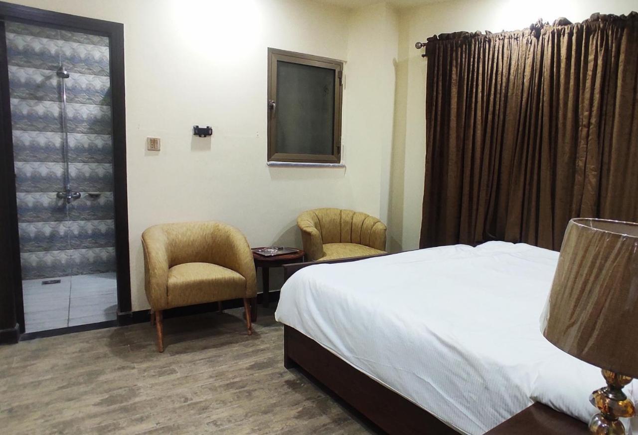 Hotel Daffodils Rawalpindi Exterior photo