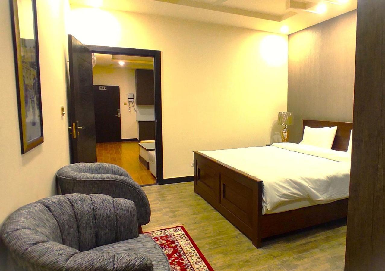 Hotel Daffodils Rawalpindi Exterior photo
