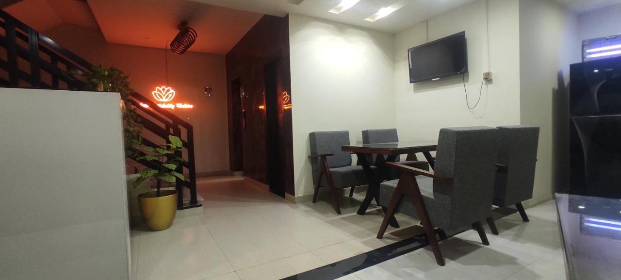 Hotel Daffodils Rawalpindi Exterior photo